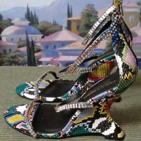 FASHIONNOVA👠LOS ANGELES💝💎🎻NEW!💄Size 9 Women,Nice Gift Giving!🎁 - Picture 5 of 11